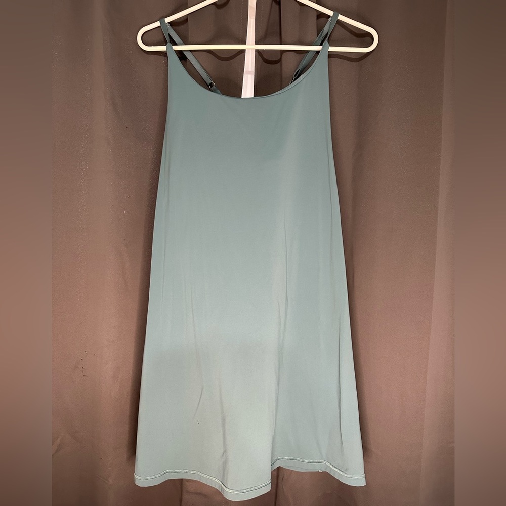 Athletic Dress built in shorts XL